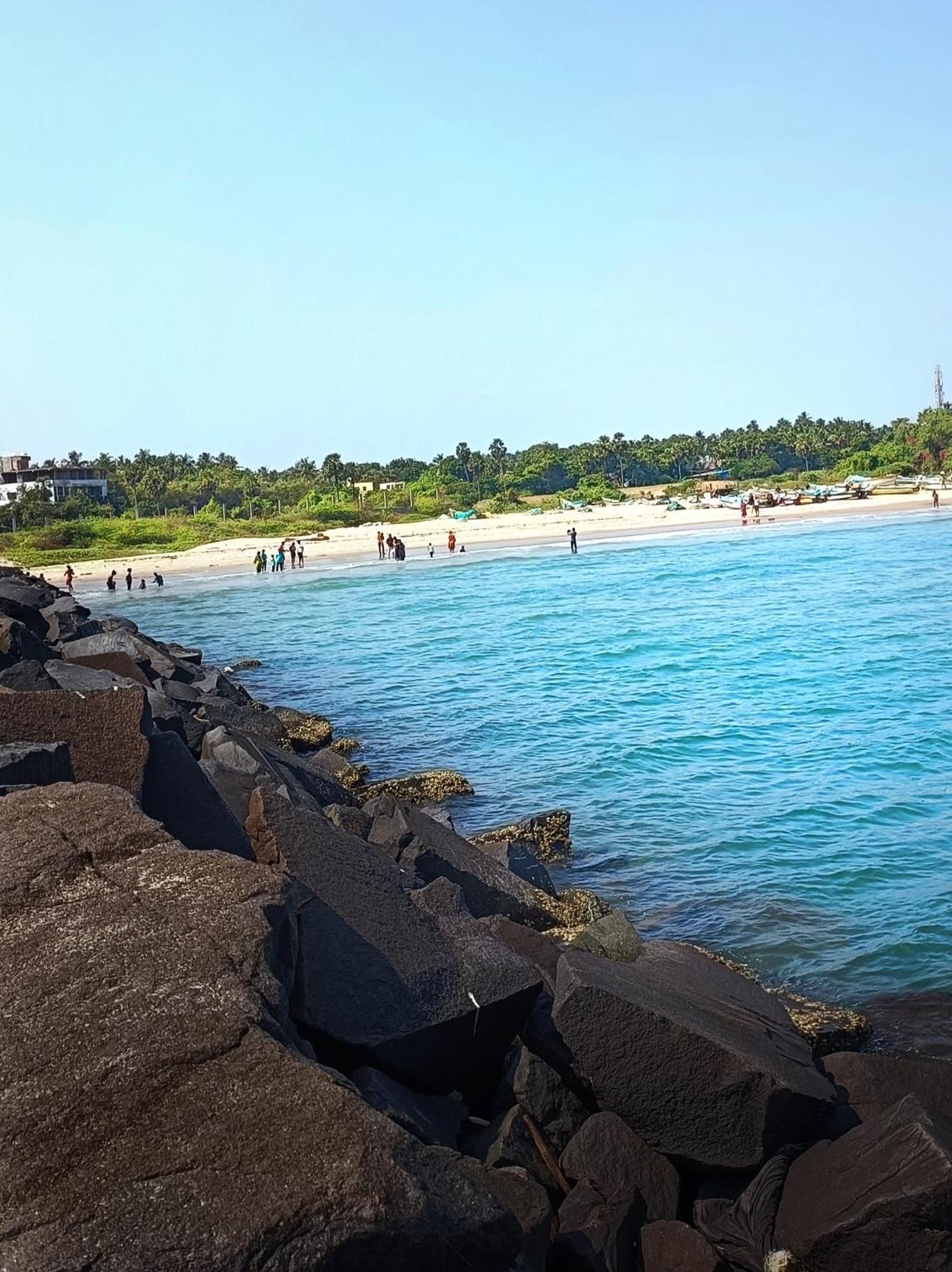 Serenity Sands Beach Resort بونديتْشيري المظهر الخارجي الصورة
