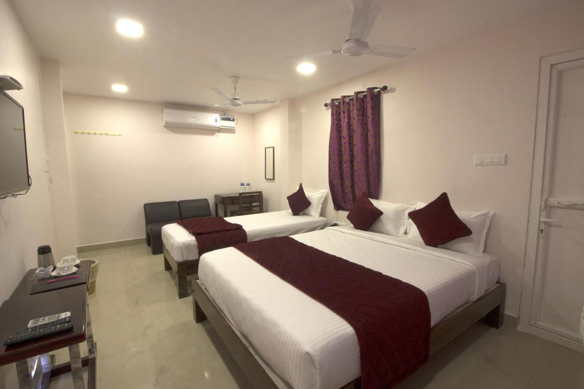 Serenity Sands Beach Resort بونديتْشيري المظهر الخارجي الصورة