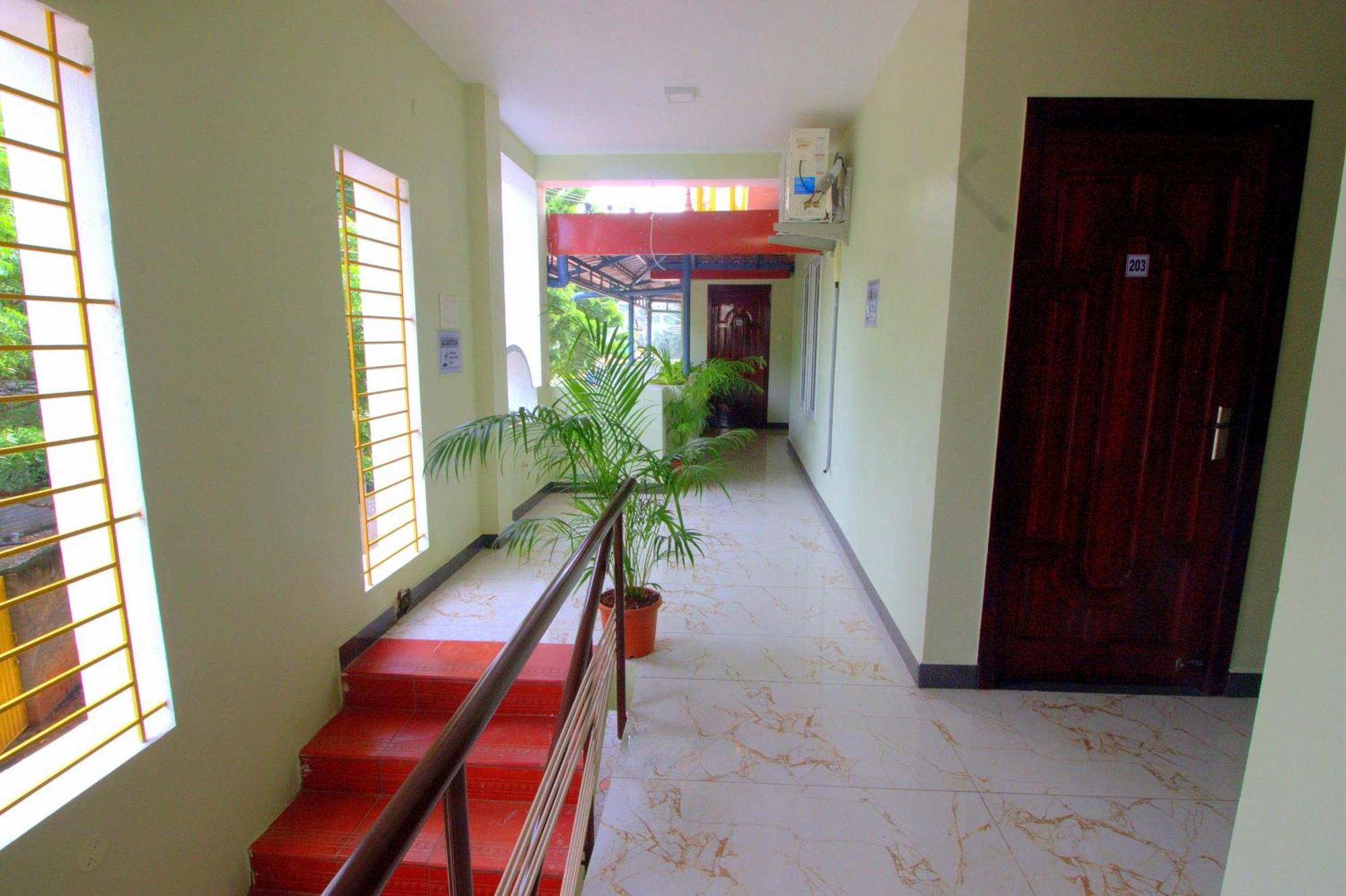 Serenity Sands Beach Resort بونديتْشيري المظهر الخارجي الصورة